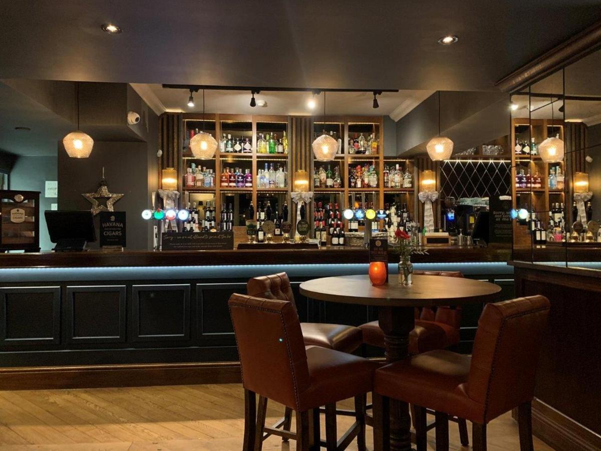 Harper'S Steakhouse With Rooms, هزلمر المظهر الخارجي الصورة