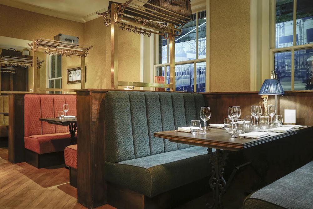 Harper'S Steakhouse With Rooms, هزلمر المظهر الخارجي الصورة