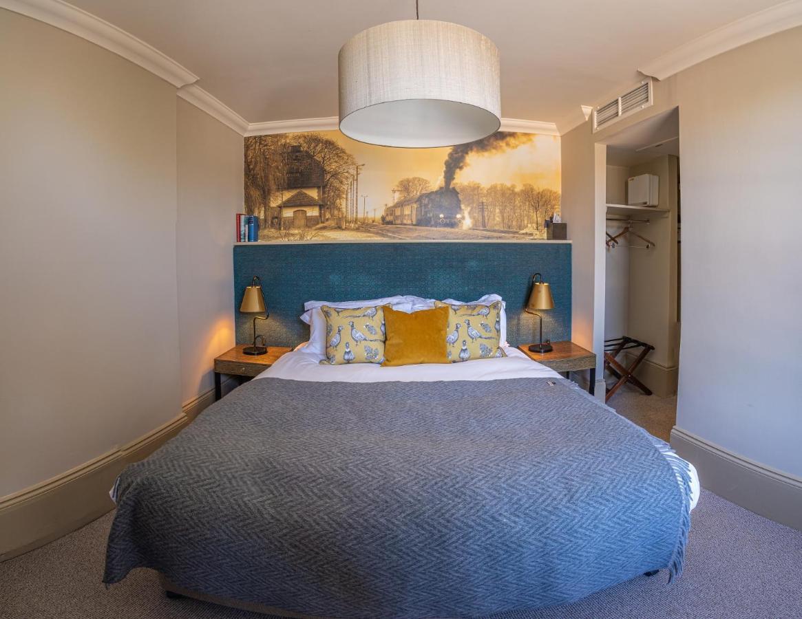 Harper'S Steakhouse With Rooms, هزلمر المظهر الخارجي الصورة