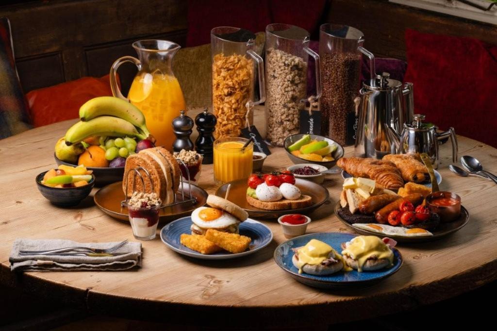 Harper'S Steakhouse With Rooms, هزلمر المظهر الخارجي الصورة