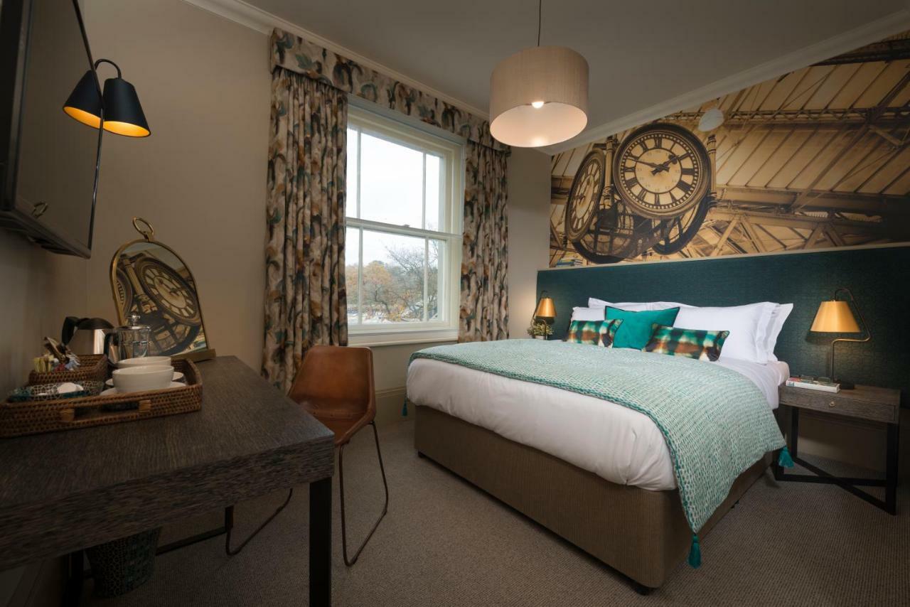 Harper'S Steakhouse With Rooms, هزلمر المظهر الخارجي الصورة